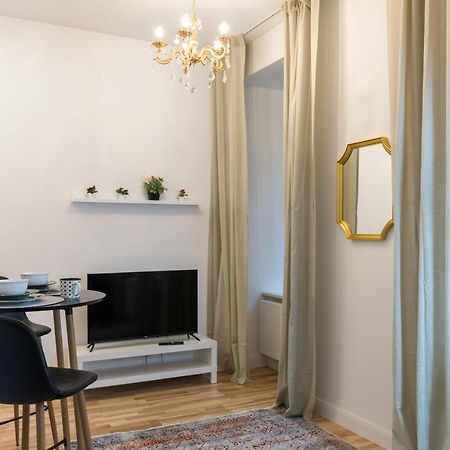Theatre Apartments Lacplesa リガ エクステリア 写真